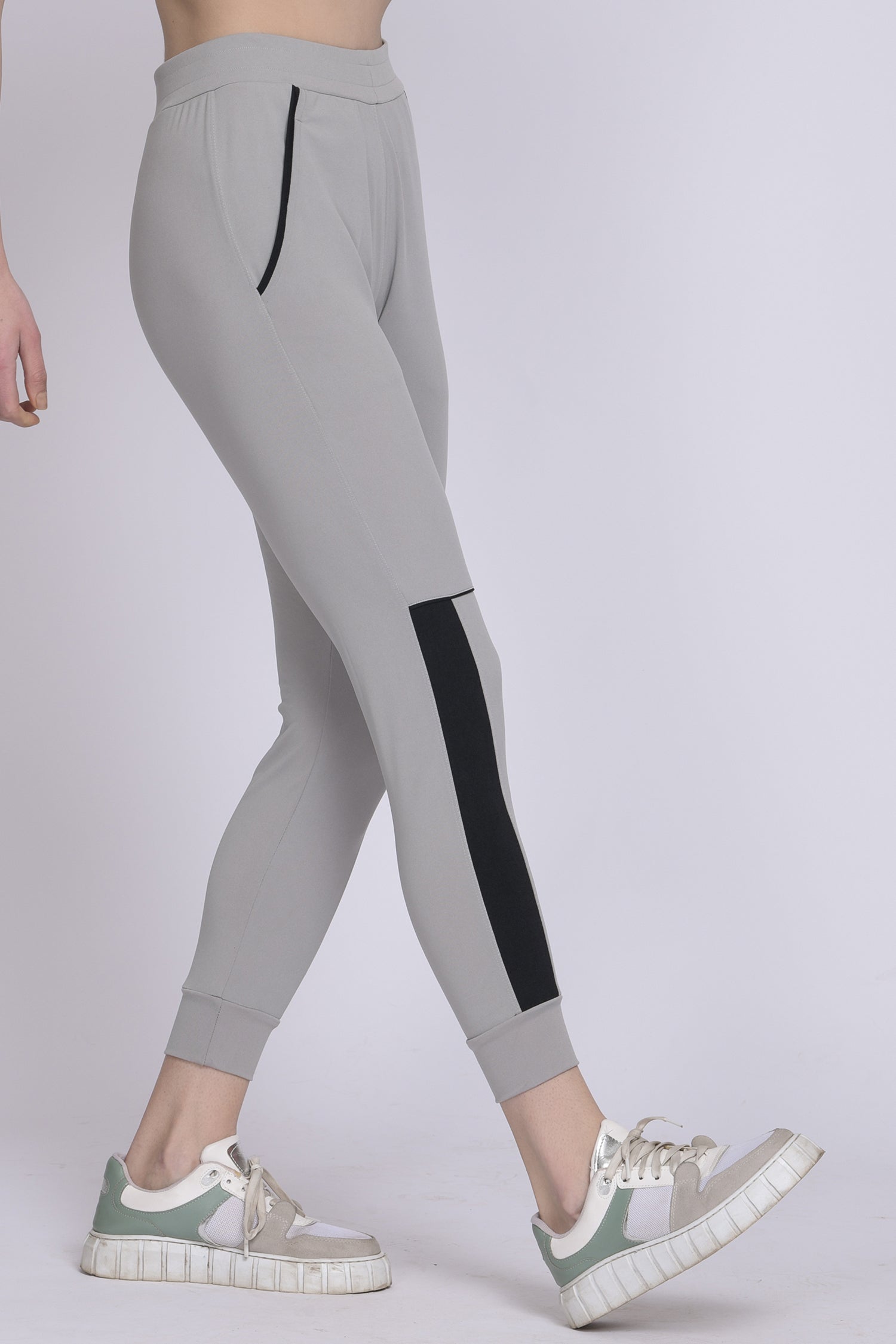 Modeve Grey and Light Grey Solid Cotton Blend Women Track Pants Combos –  Pinfash.com